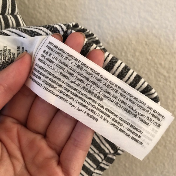 Hollister | Striped Crop Tank Top - Picture 3 of 4